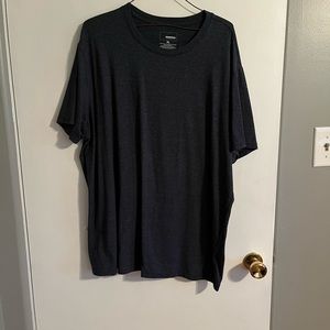 Dark gray t shirt